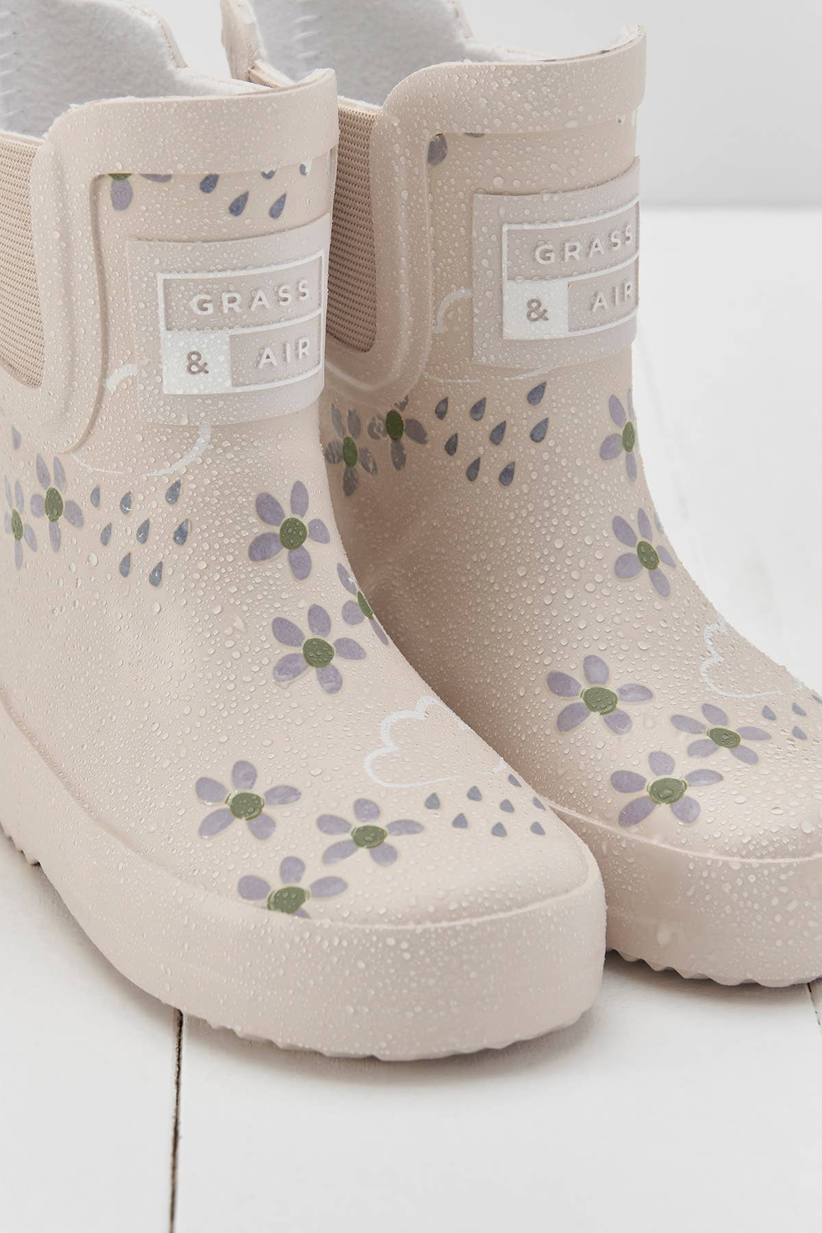 Grass & Air - Pampas Cream Floral Short Colour - Changing Kids Wellies Grass & Air - enjoykidsus