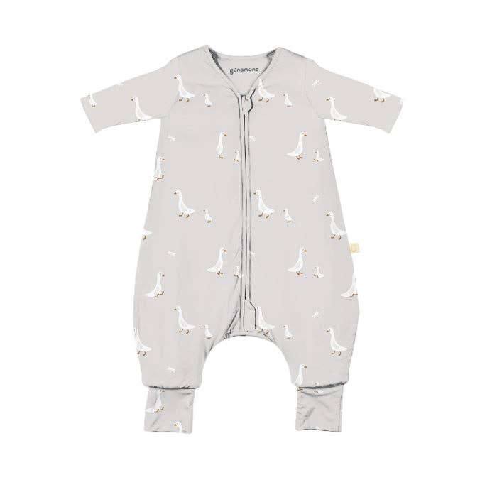 Gunamuna Long Sleeve Footie Sleep Bag – Goose Print | 2.5 TOG gunamuna