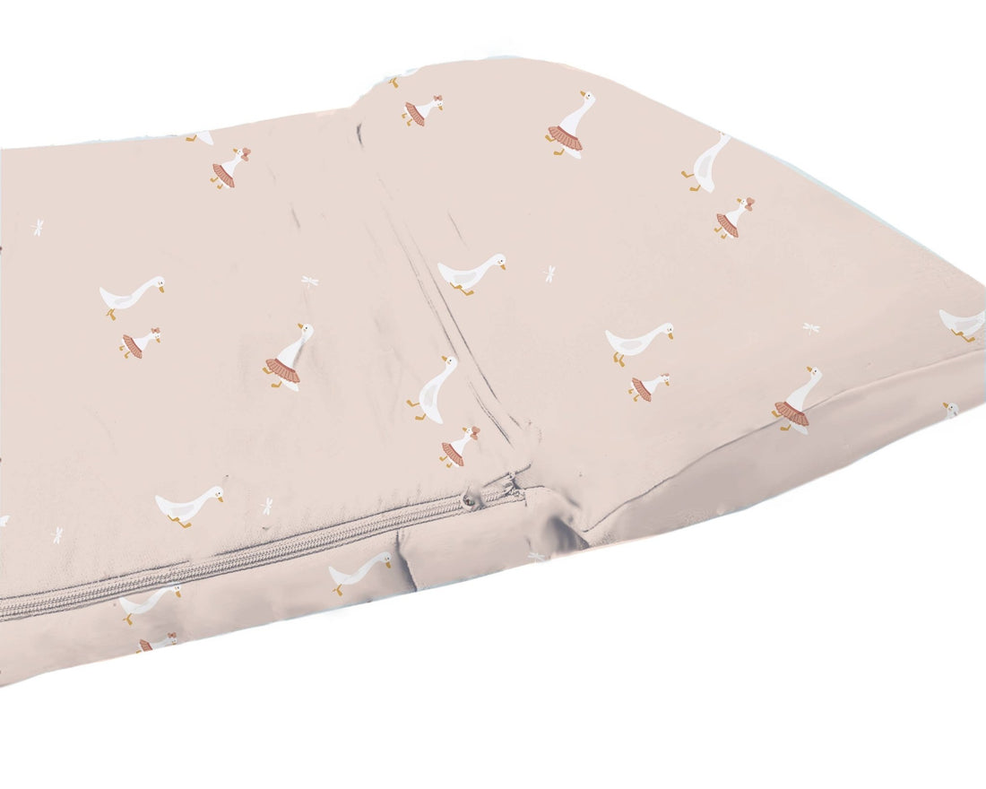 Gunamuna nap mat- goose 

