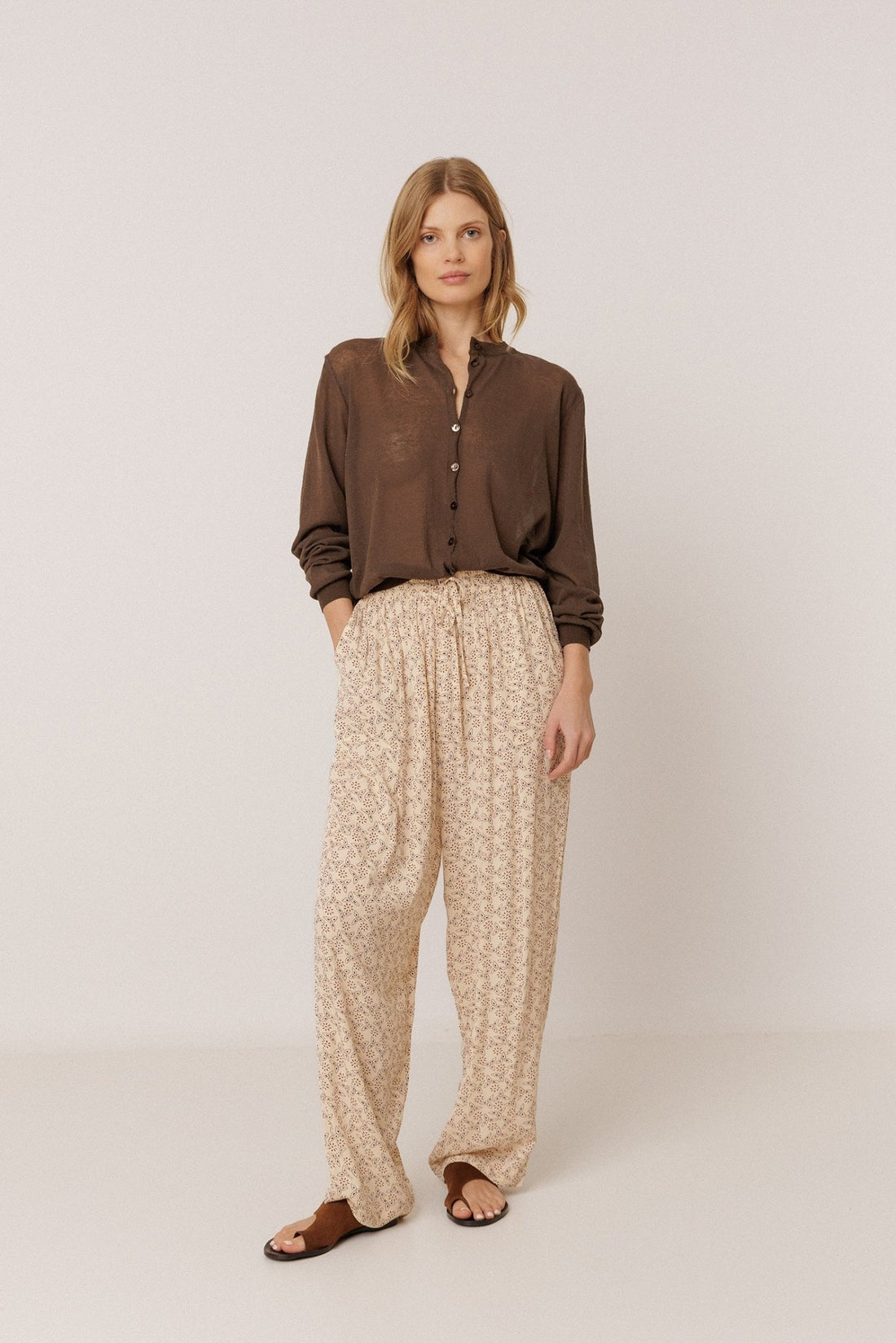 Indi &amp; Cold PANTALÓN ESTAMPADO FLUIDO INDI&amp;COLD