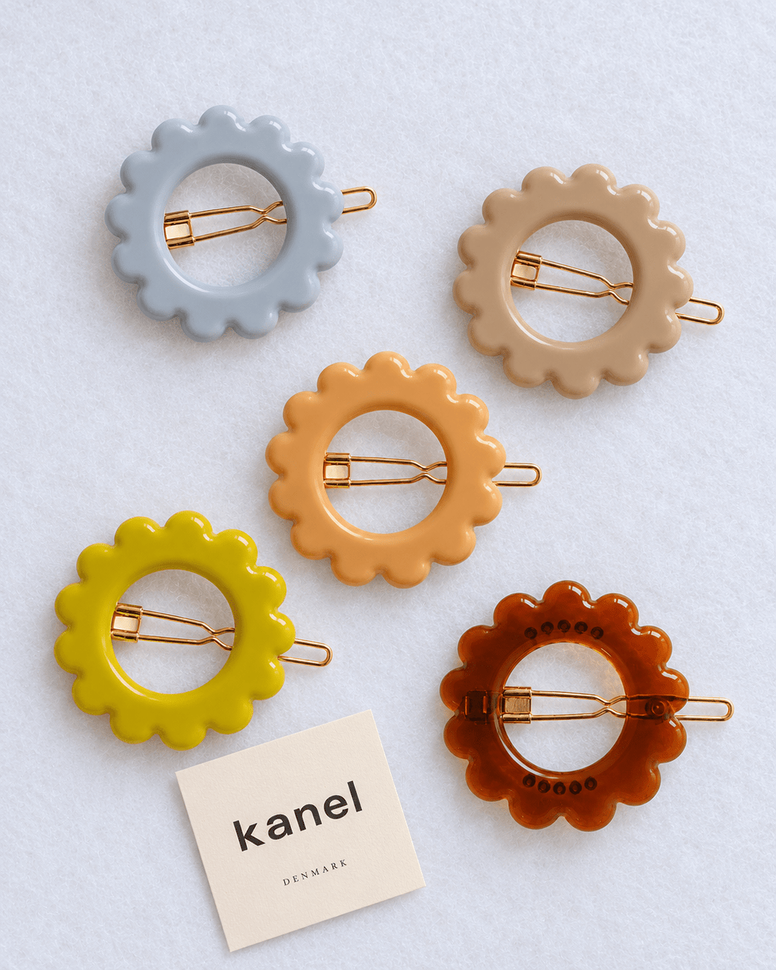 Kanel DAISY hair clips in a range of colors