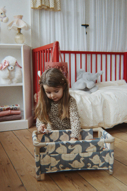 Konges Sløjd Doll Travel Bed - Swan - product view 2
