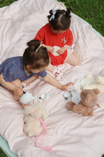 Konges Sløjd Tea Party – Blue Dot – styled view 3