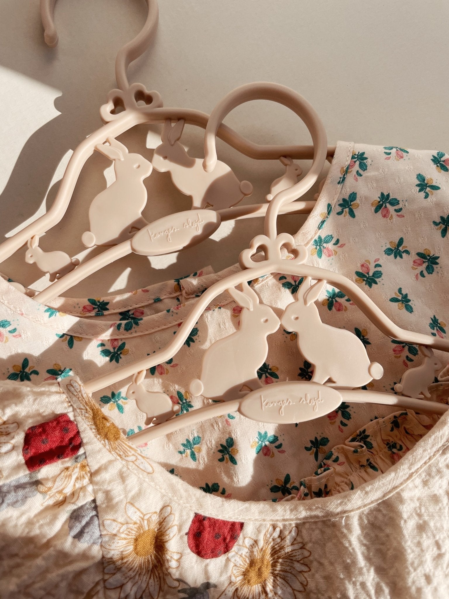 Konges Sløjd 5 - Pack Bunny Hangers – Cream Konges Sløjd