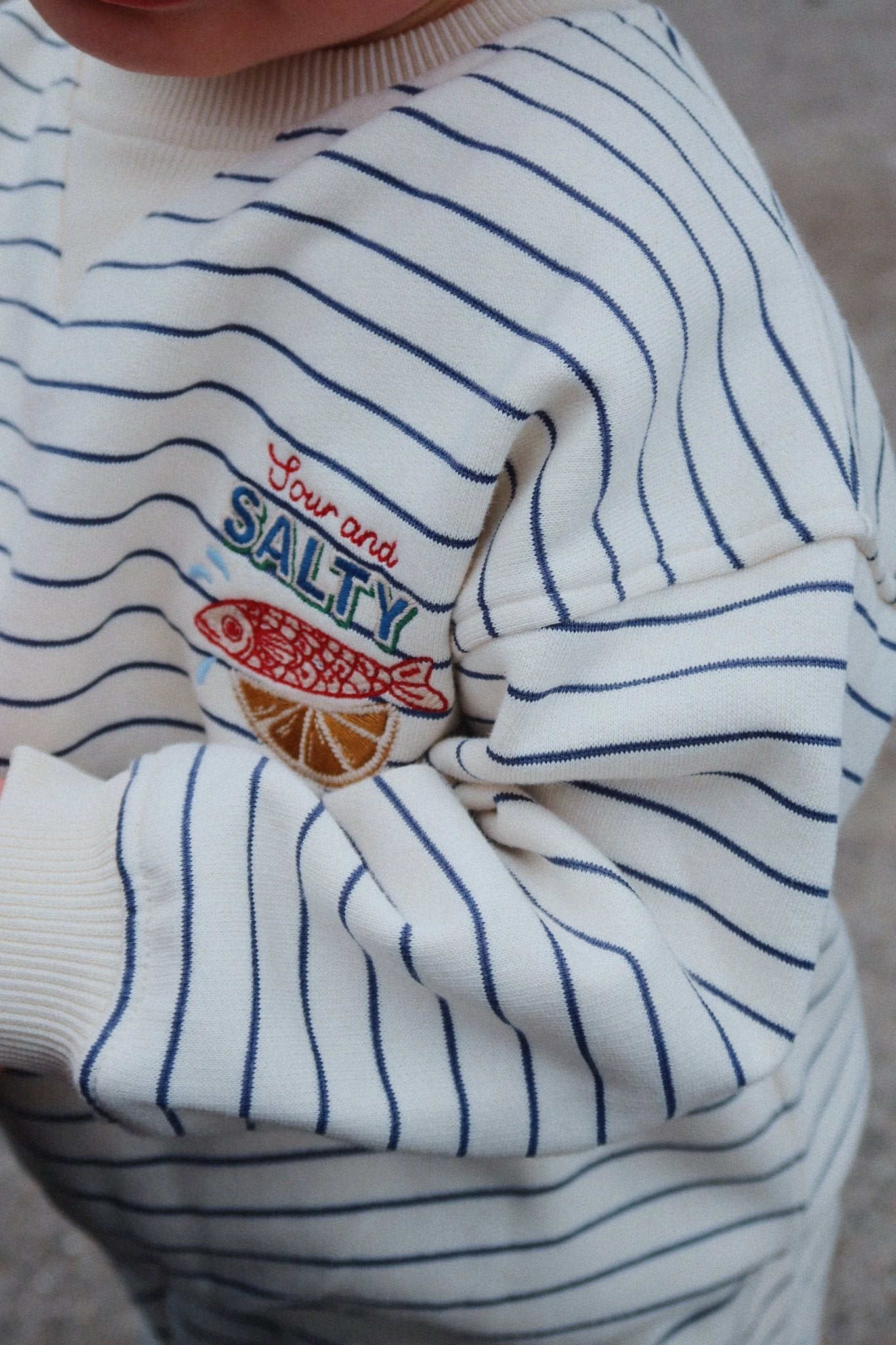 Konges Sløjd Amio Sweatshirt – Captains Blue/Antique White | Kids Organic Cotton Sweatshirt Konges Sløjd New Collection