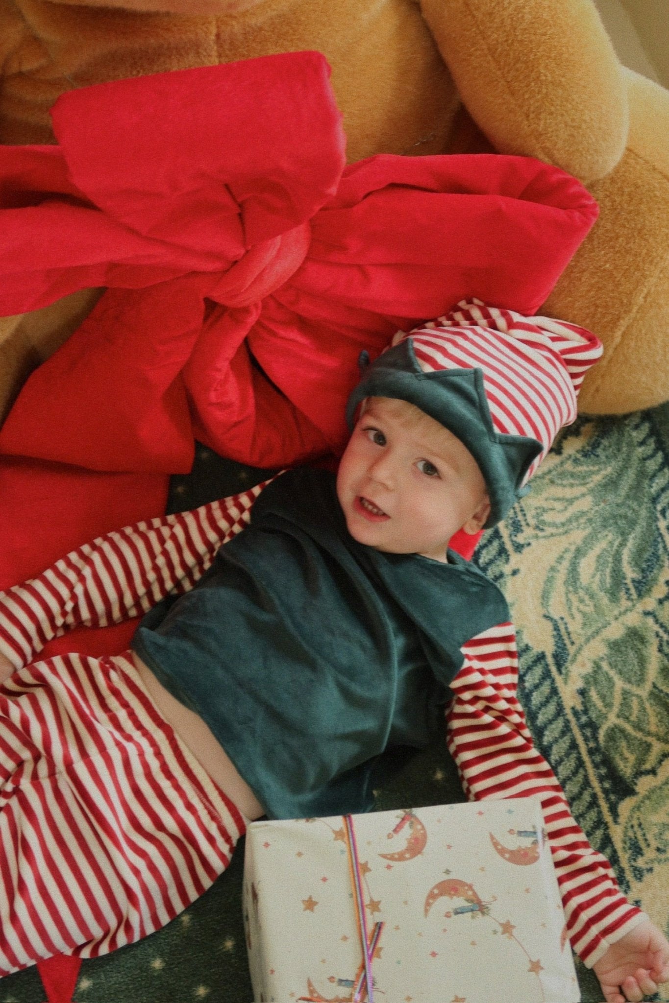 Konges Sløjd CHRISTMAS ELF COSTUME - greener pastures/red dahlia stripe Konges Sløjd New Collection