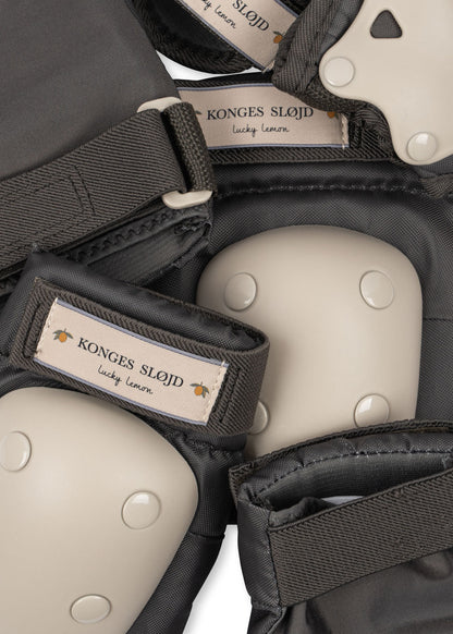 Konges Sløjd PROTECTIVE GEAR - kalamata green Konges Sløjd