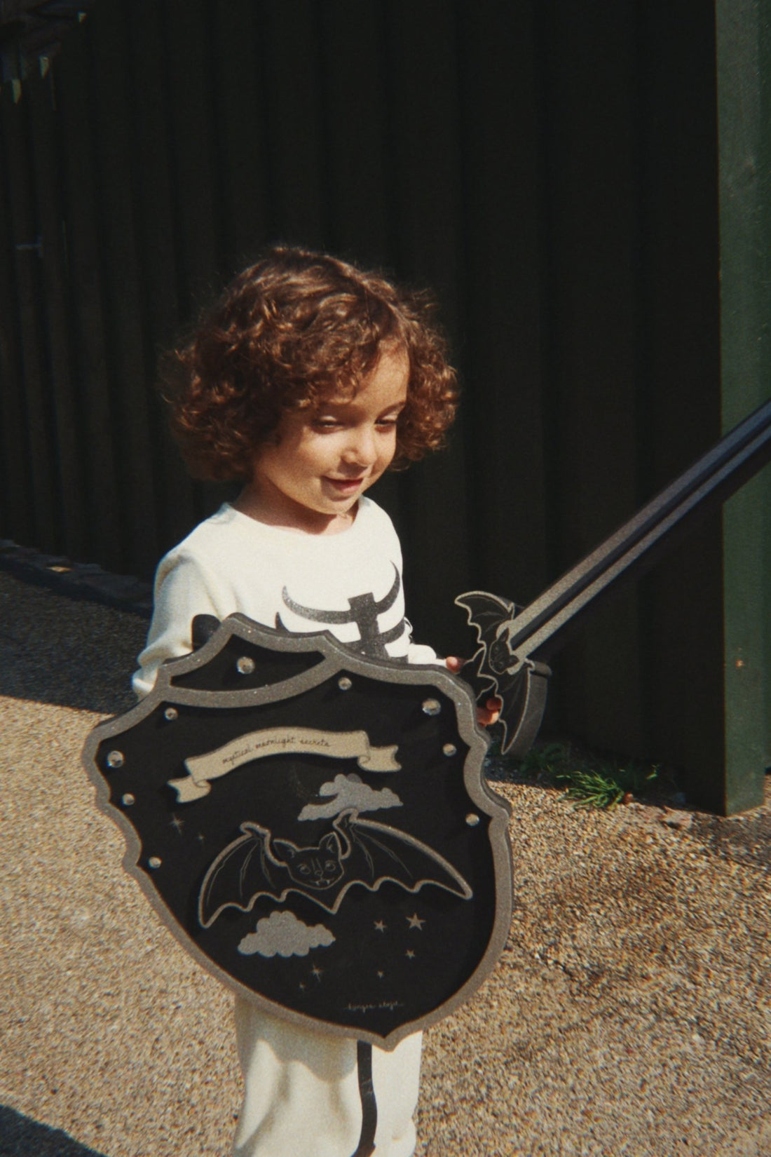 Konges Sløjd Shield and Sword - Black Konges Sløjd