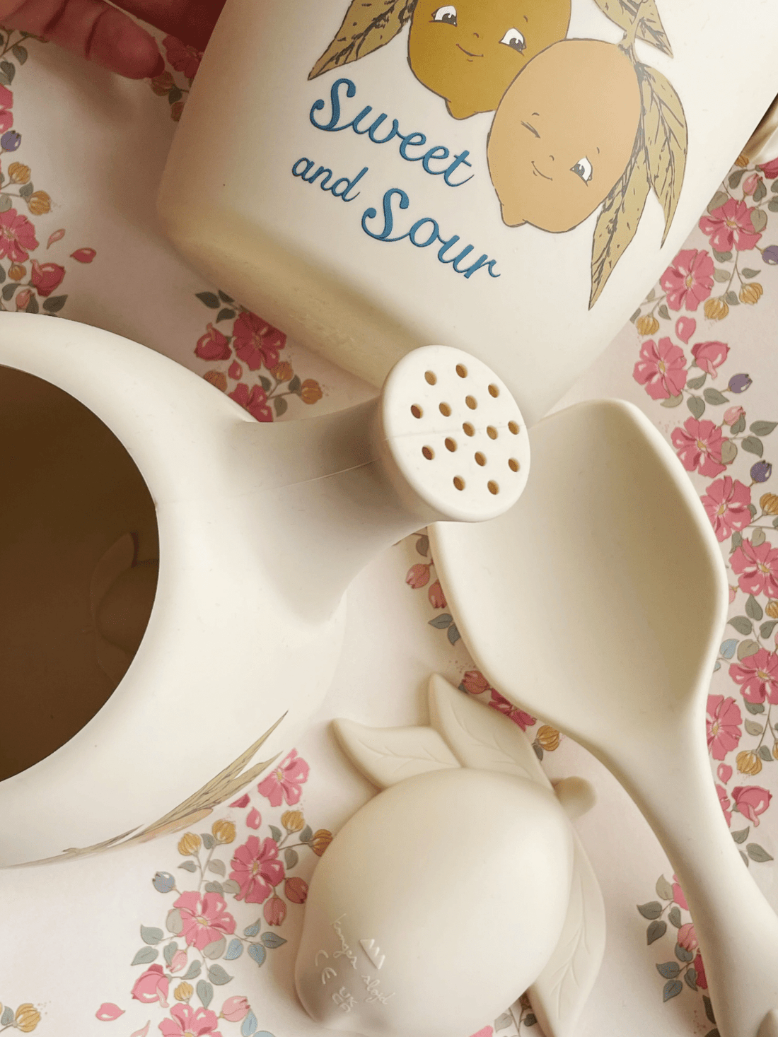 Konges Sløjd Silicone Beach Toy Set - Sweet And Sour Konges Sløjd