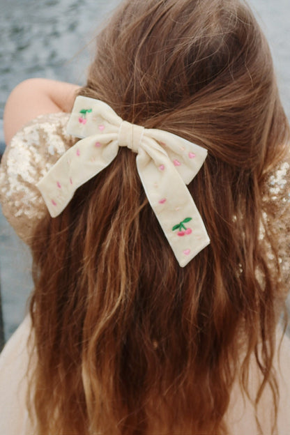 Konges Sløjd VELVET BOW PEARLY HAIR CLIP - pearled ivory Konges Sløjd