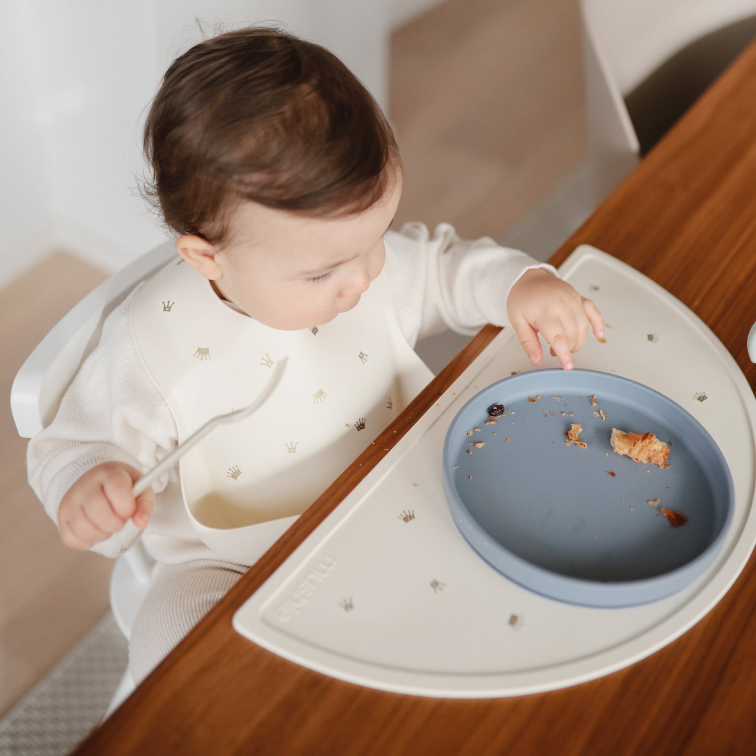 Silicone Baby Bib mushie