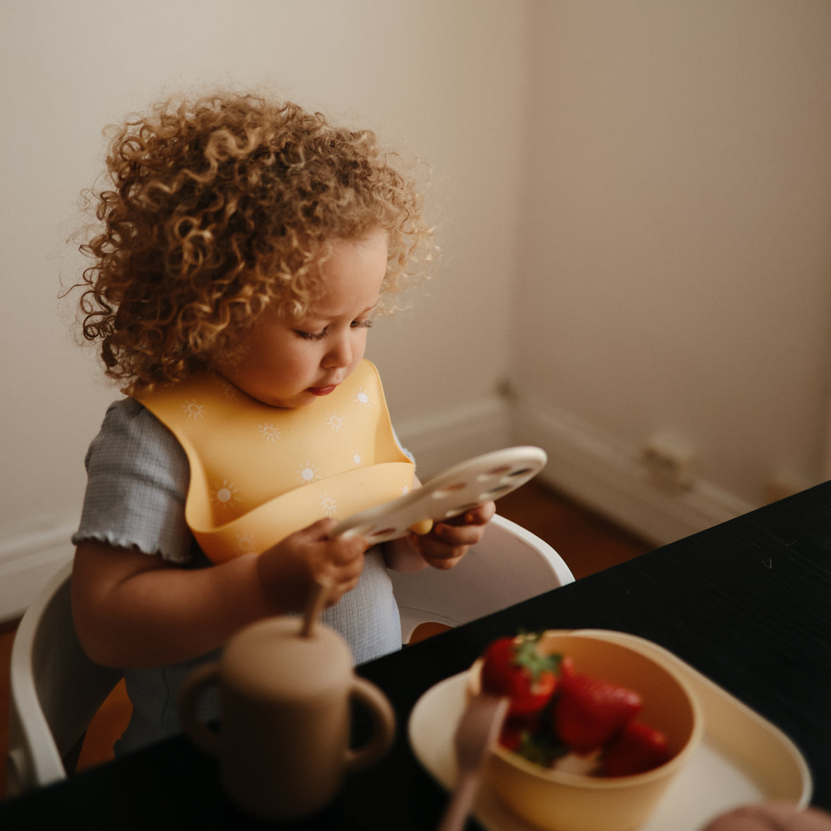 Silicone Baby Bib mushie - enjoykidsus