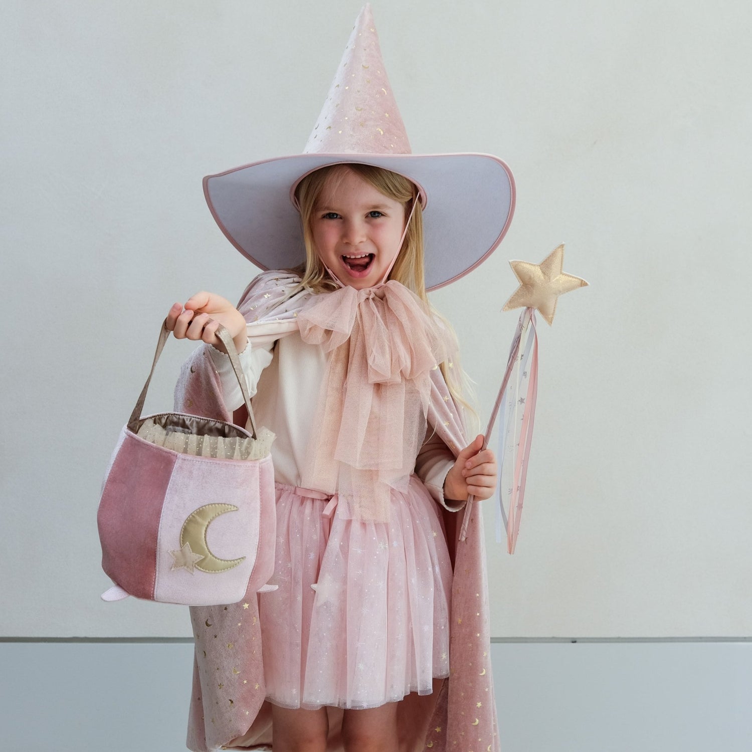 Mimi &amp; Lula Cauldron trick or treat bag Mimi &amp; Lula