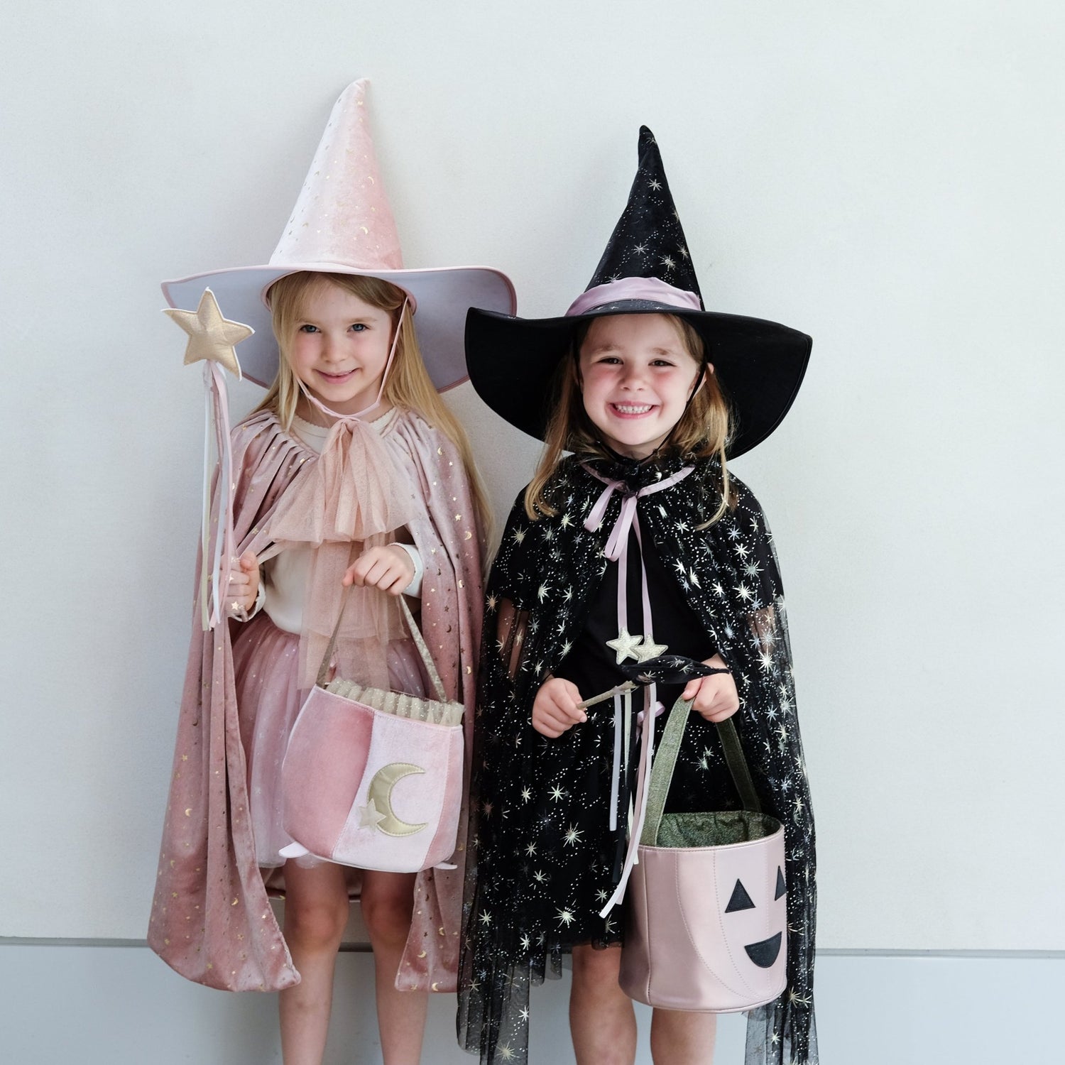 Mimi &amp; Lula Cauldron trick or treat bag Mimi &amp; Lula
