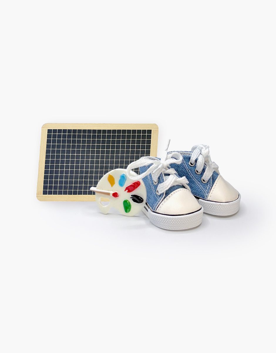 Minikane Mini Panchas painting accessory set with denim Komvers shoes