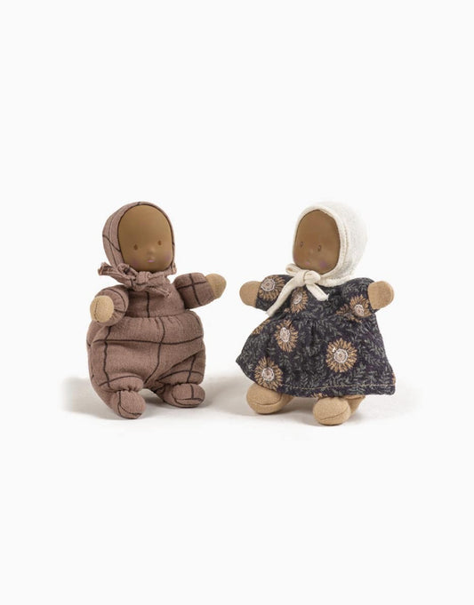 Minkane Les Loupiots – Duo of girl in Marguerite Réglisse and boy in chocolate squares Minikane - enjoykidsus