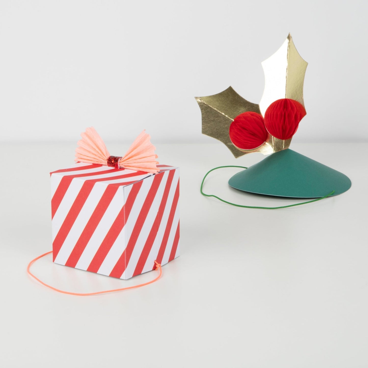 Mixed Christmas Party Hats (x 6) Meri Meri - enjoykidsus