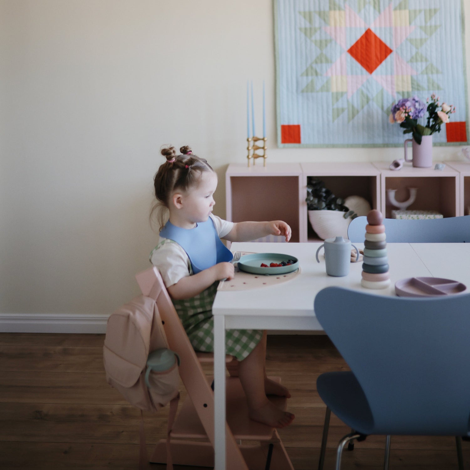 Silicone Baby Bib mushie