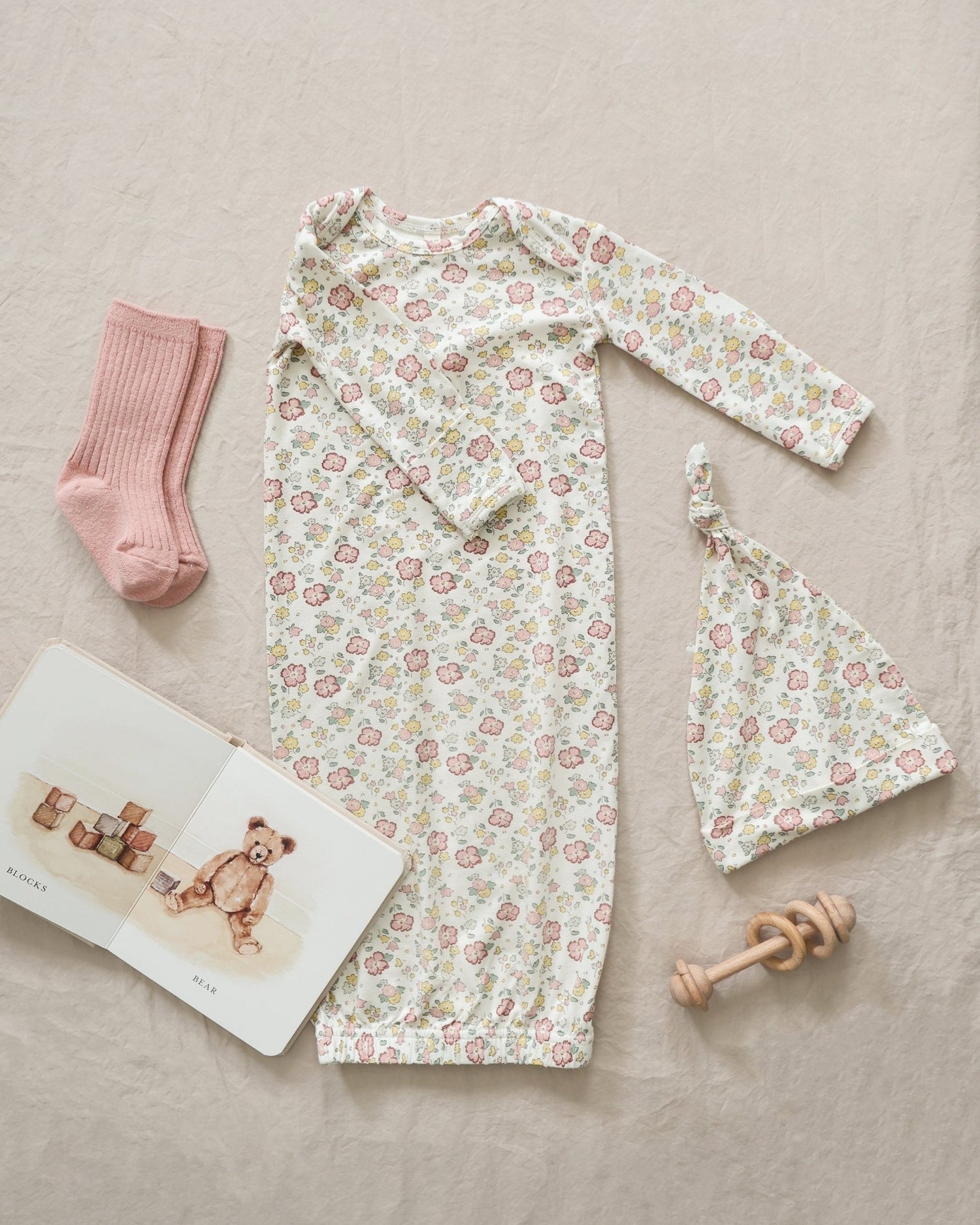 Quincy Mae Bamboo Baby Gown + Hat Set || Bloom Quincy Mae