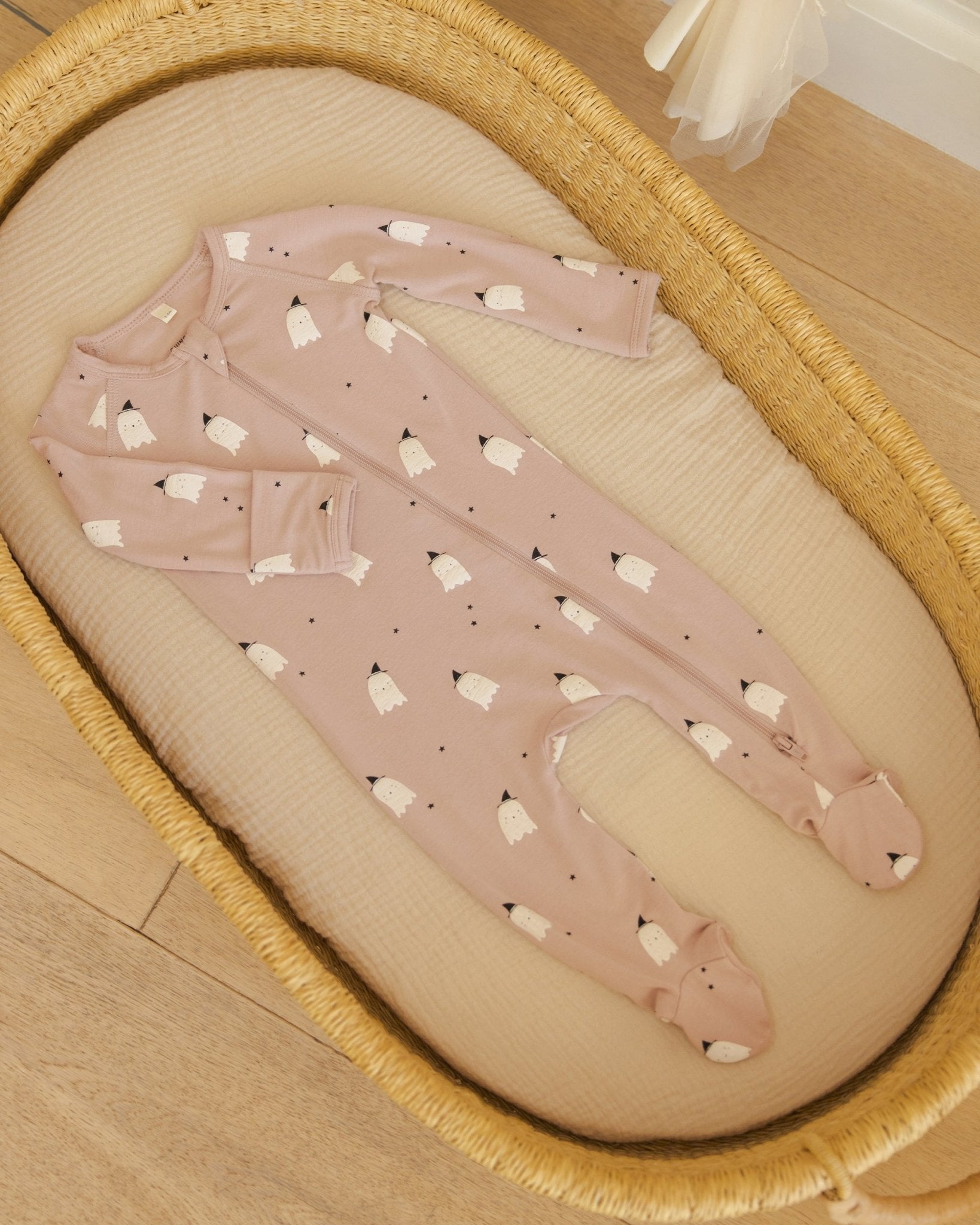 Quincy Mae Bamboo Zip Footie || Pink Ghosts Quincy Mae New