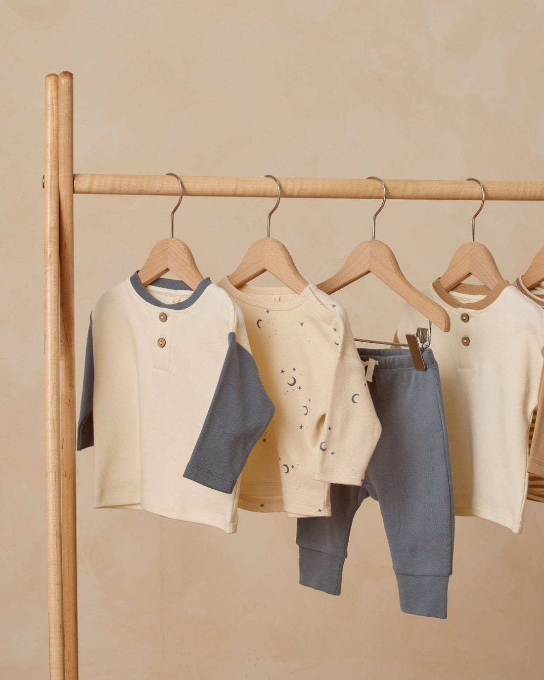 Quincy Mae Long Sleeve Henley Tee || Ocean Quincy Mae