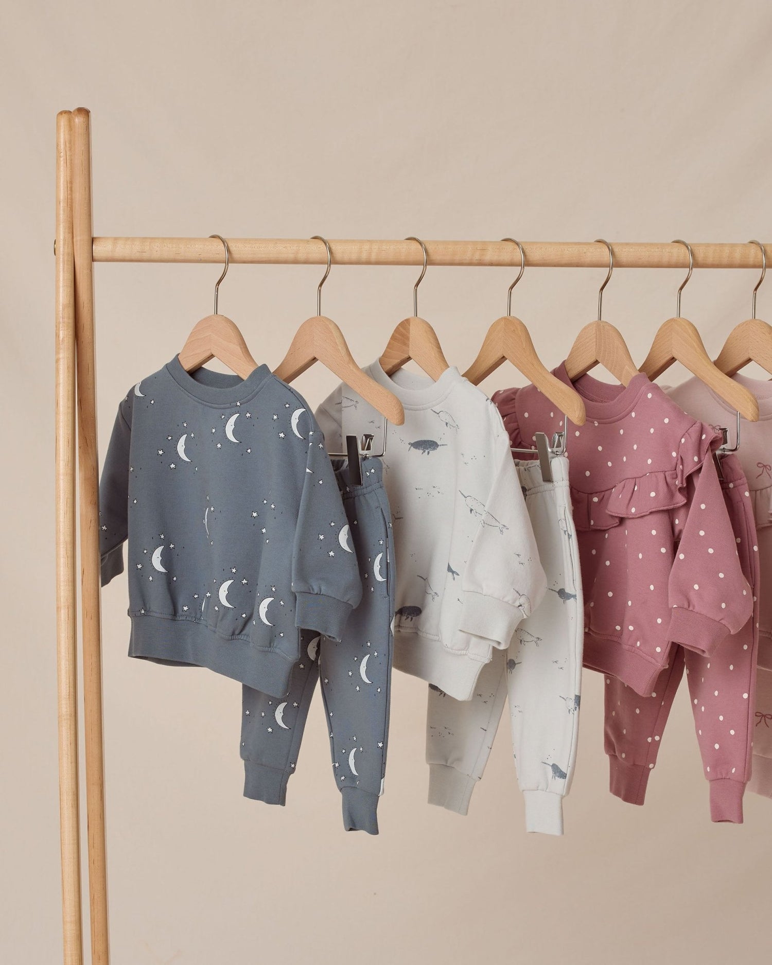 Quincy Mae Relaxed Fleece Sweatpant || Narwhals Quincy Mae