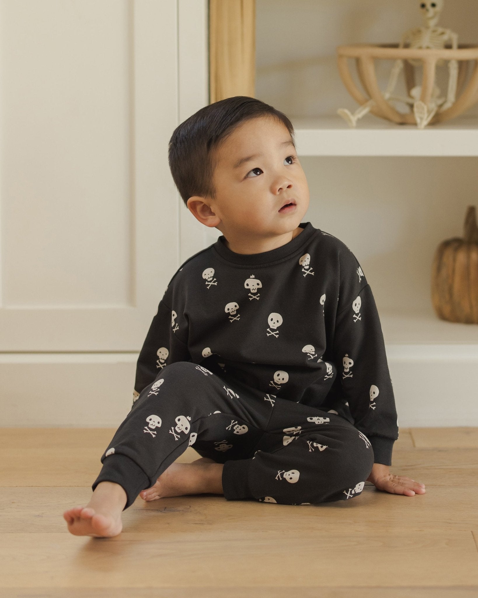 Quincy Mae Relaxed Fleece Sweatshirt || Crossbones Quincy Mae New