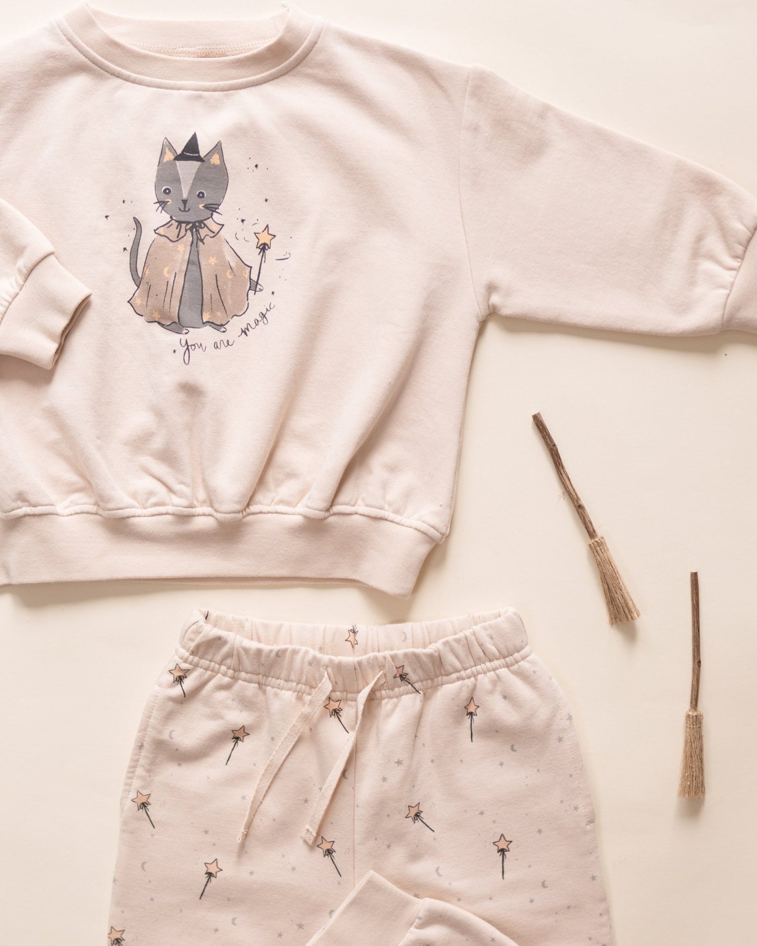 Quincy Mae Relaxed Fleece Sweatshirt || Magic Cat Quincy Mae New