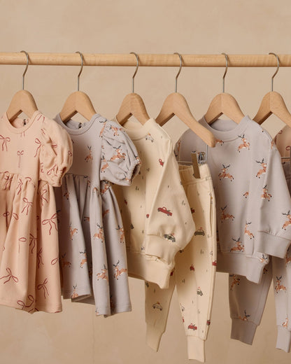 Quincy Mae Relaxed Fleece Sweatshirt || Reindeer Quincy Mae