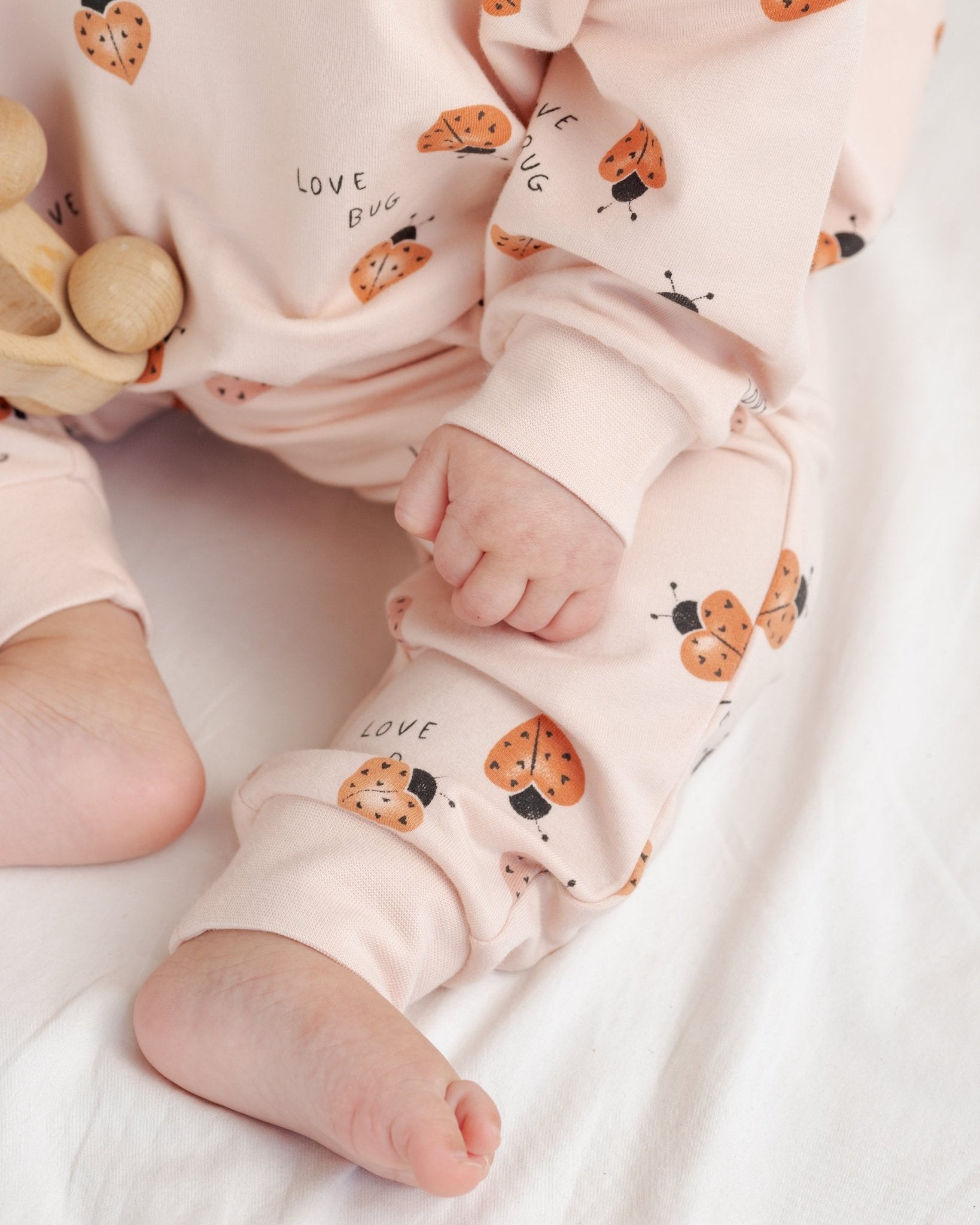 Quincy Mae Relaxed Sweatpant Love Bug Quincy Mae
