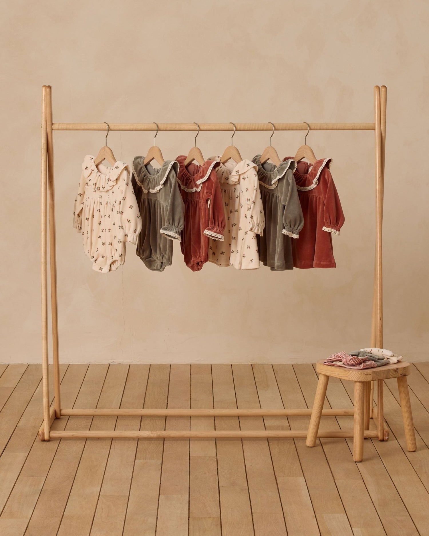 Quincy Mae Velour Baby Dress || Holly Berry Quincy Mae