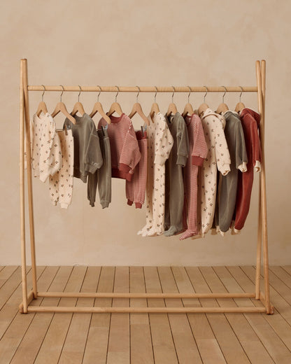 Quincy Mae Velour Relaxed Sweatpant || Holly Berry Quincy Mae