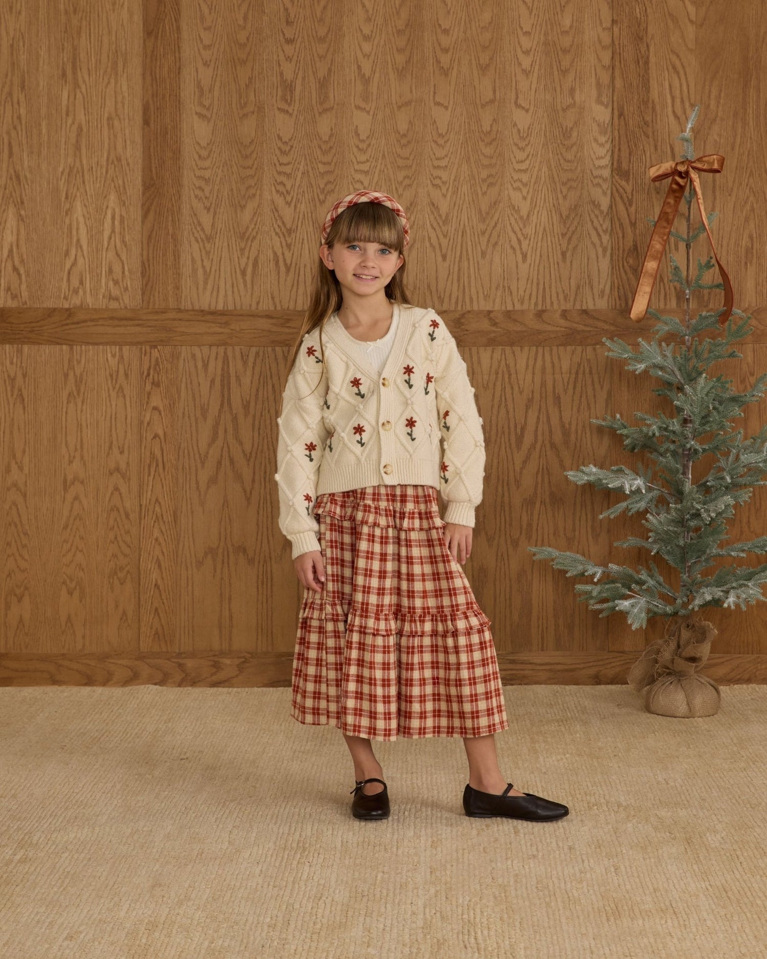 Rylee + Cru Boxy Crop Cardigan || Winter Daisy Embroidery Rylee + Cru