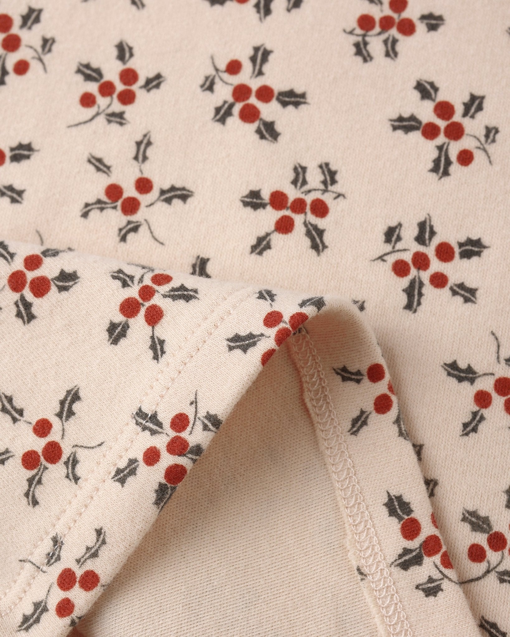 Rylee + Cru Organic Long Sleeve Pajama Set || Holly Berry Rylee + Cru