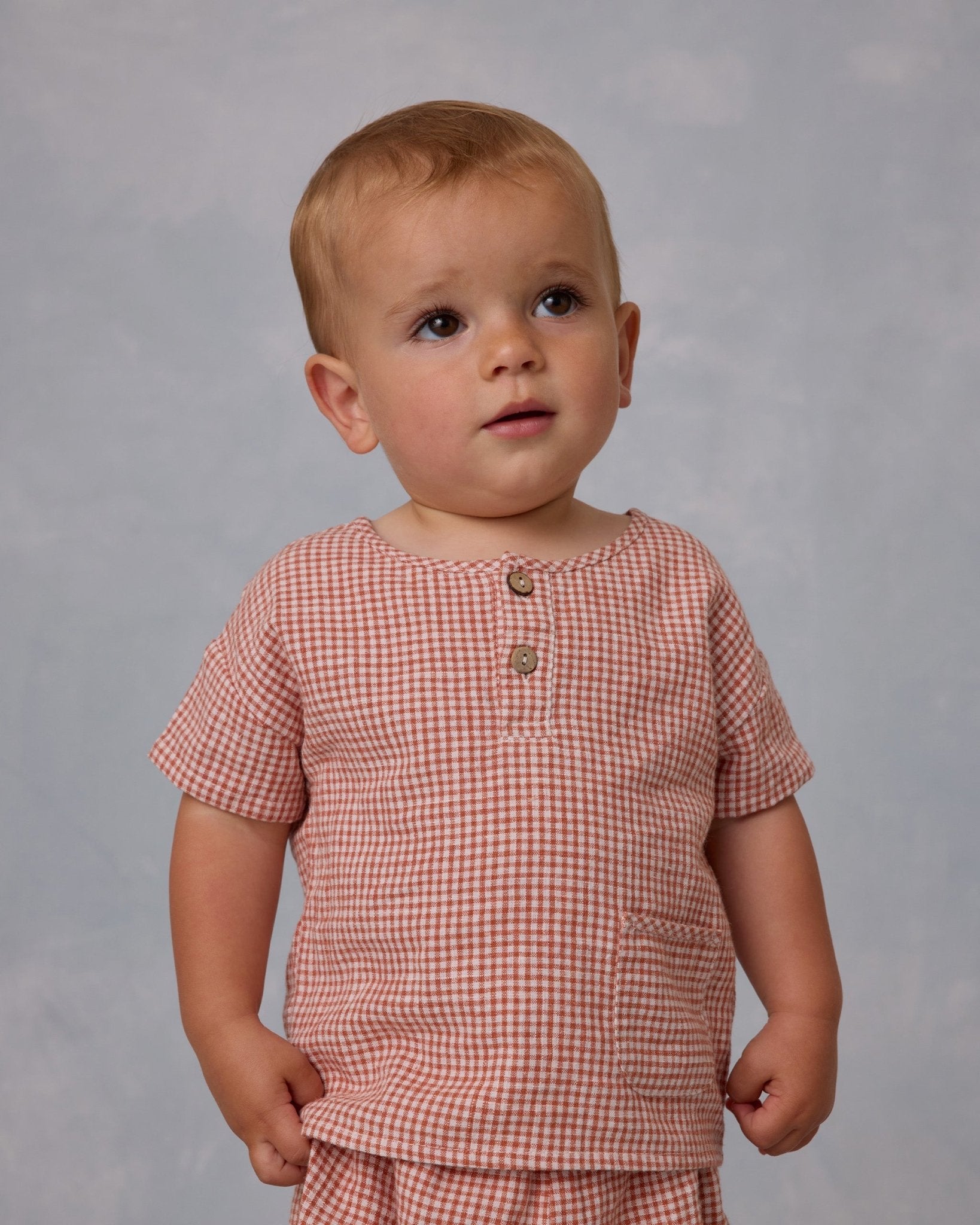 Rylee + Cru Woven Henley Tee || Poppy Gingham Rylee + Cru