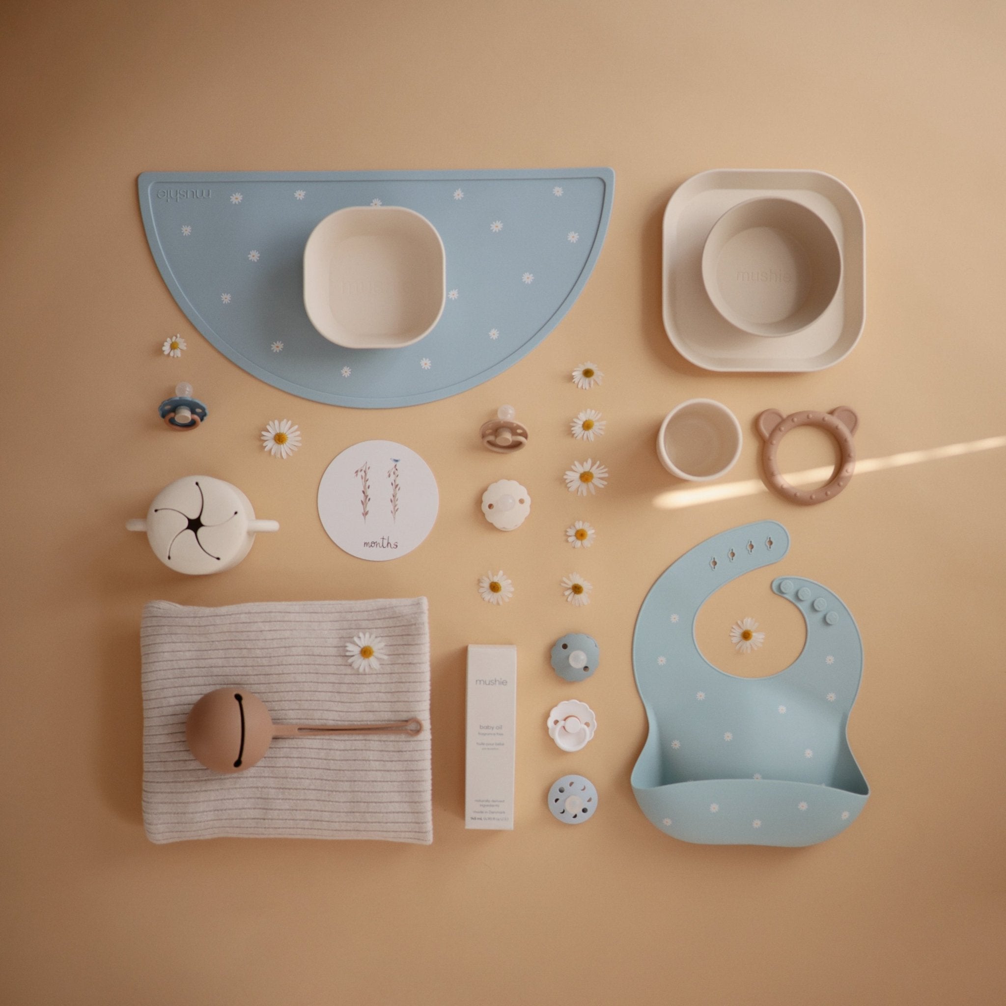 Silicone Baby Bib mushie