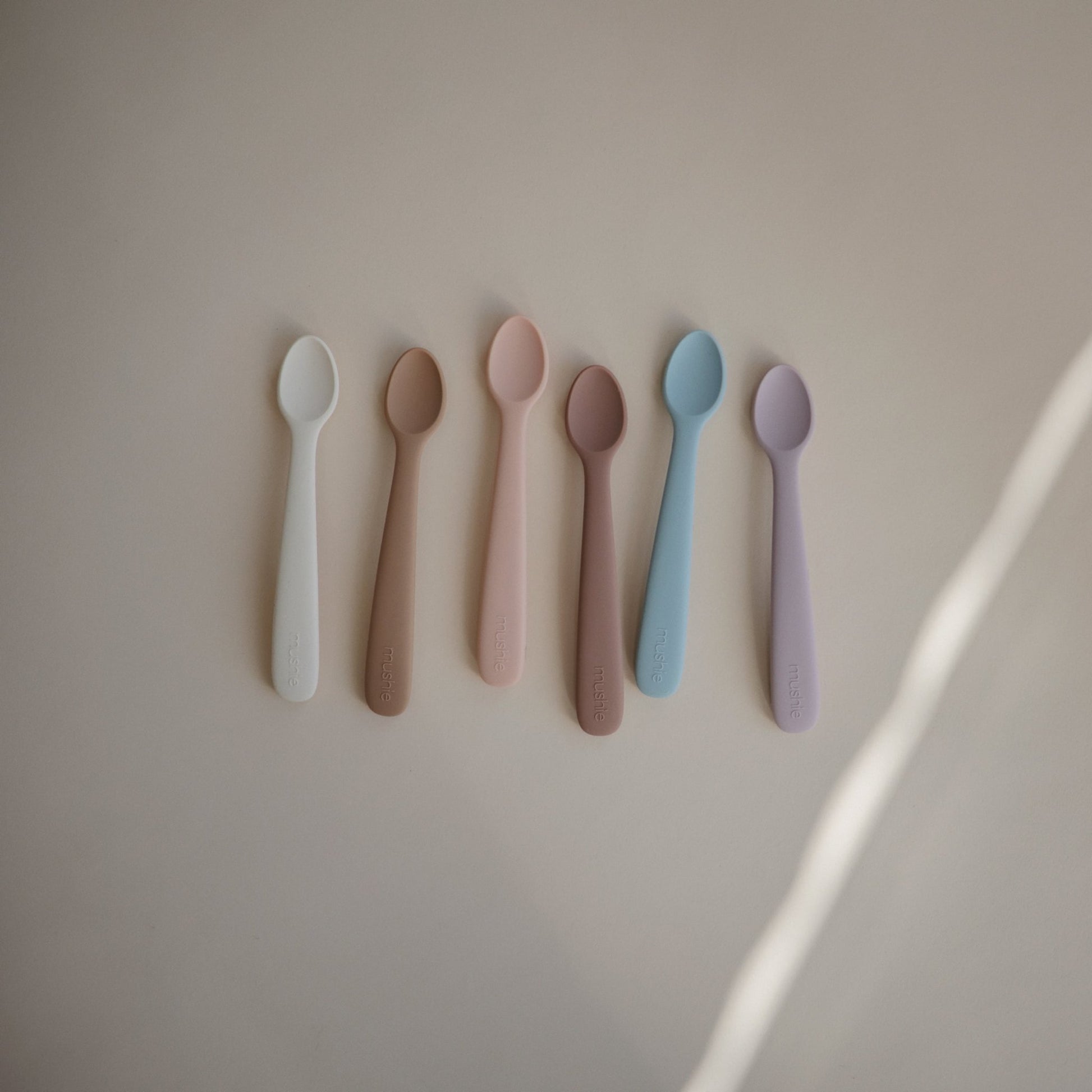 Silicone Feeding Spoons 2 - Pack mushie - enjoykidsus