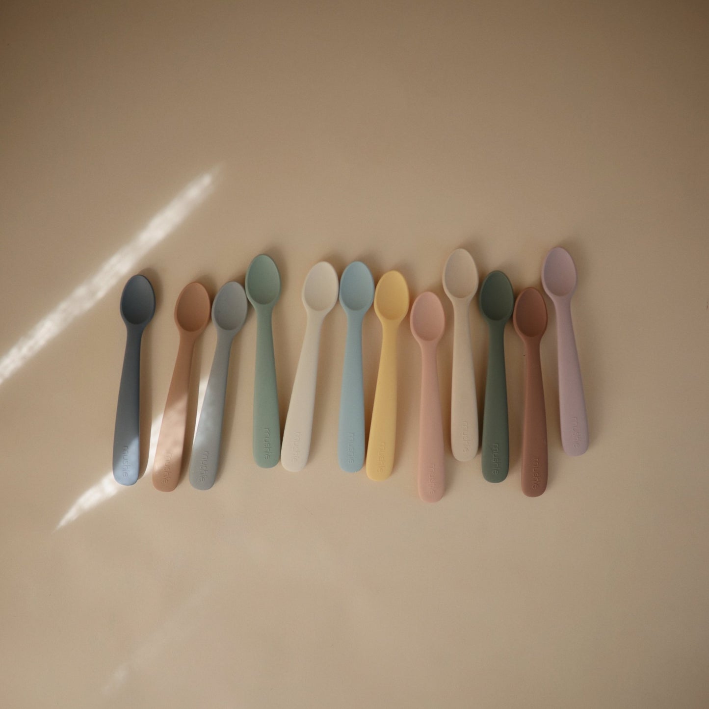 Silicone Feeding Spoons 2 - Pack mushie - enjoykidsus