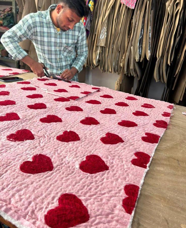 SISSEL EDELBO Honey MINI Vest - Red Heart Sissel - edelbo