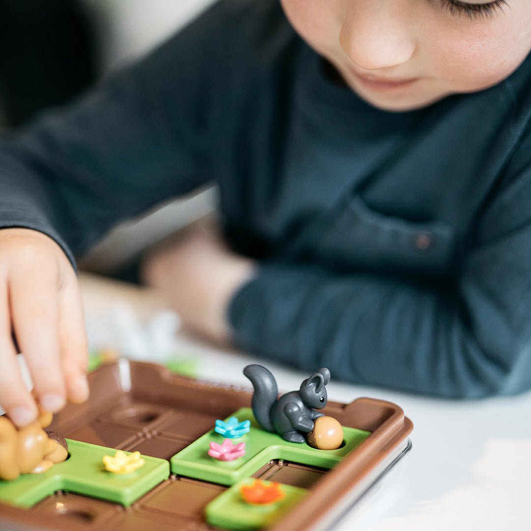 SmartGames Squirrels Go Nuts! SmartGames