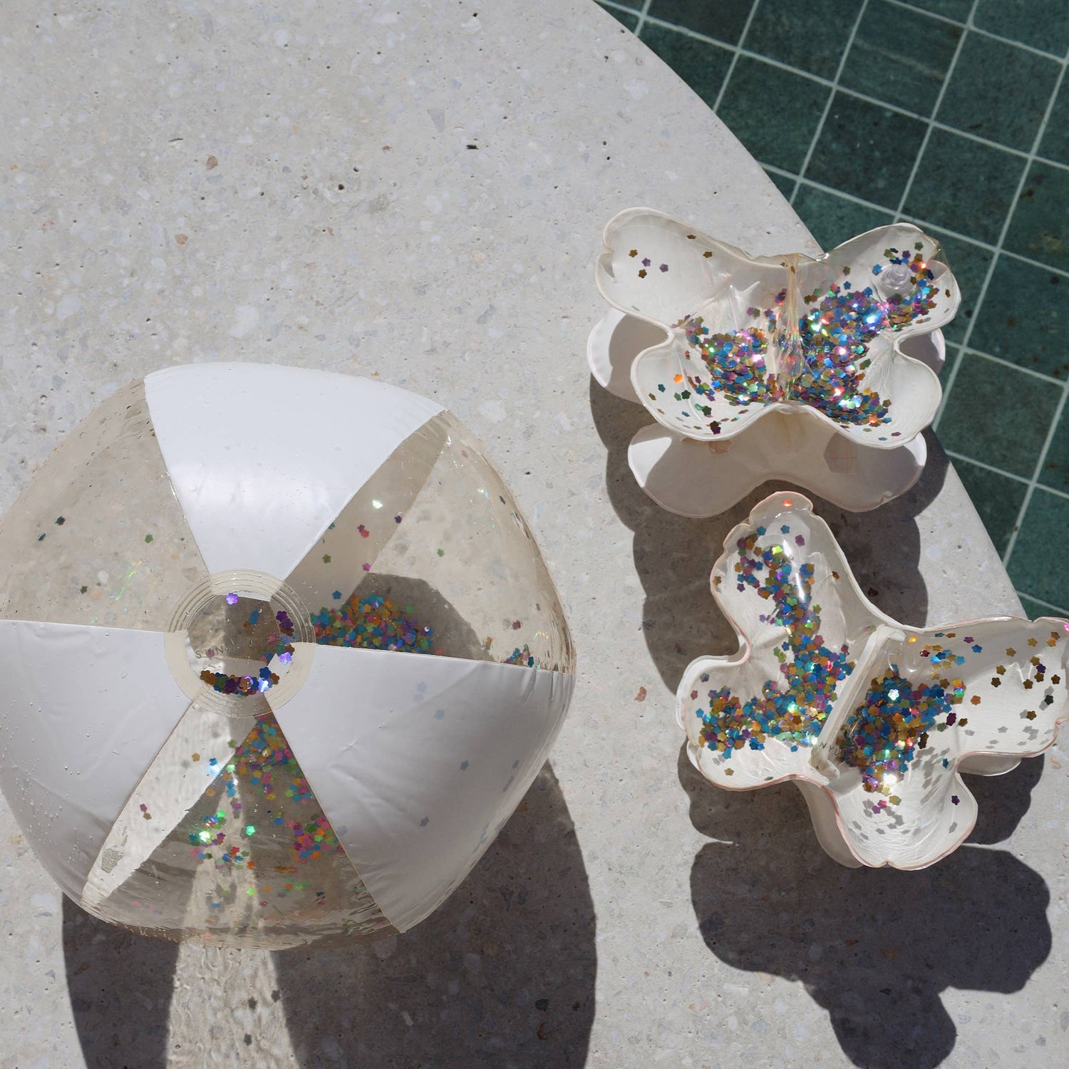 Sunnylife - Inflatable Beach Ball Cotton Candy Glitter Sunnylife