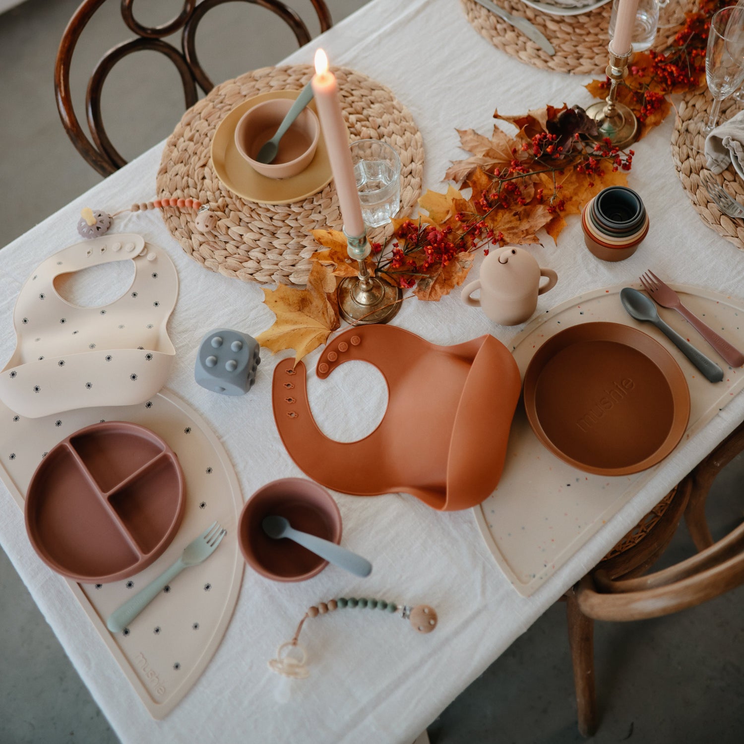 Silicone Baby Bib mushie