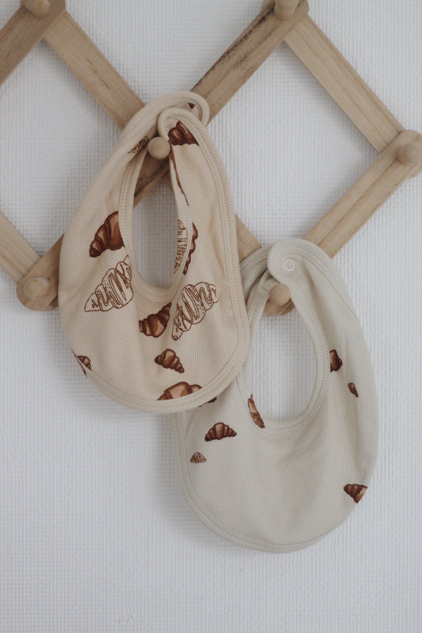 VACVAC Kutter Bib 2 - Pack – Croissant Mini | Organic Baby Bib Set VACVAC