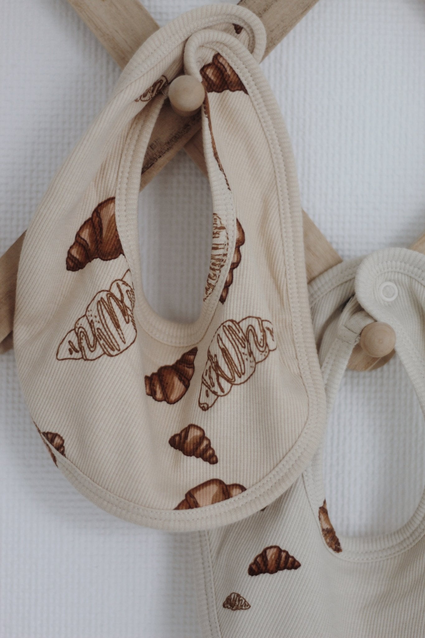 VACVAC Kutter Bib 2 - Pack – Croissant Mini | Organic Baby Bib Set VACVAC